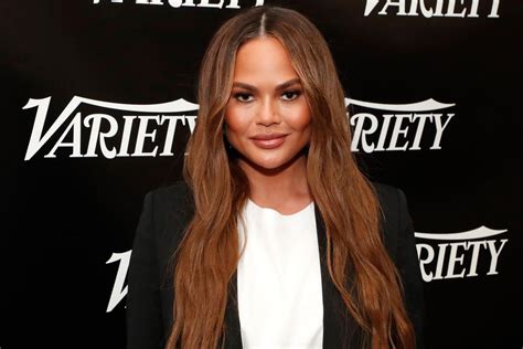 chrissy teigen abtreibung|Chrissy Teigen says her 2020 miscarriage was an。